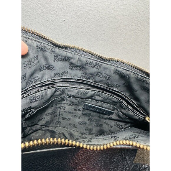 Michael Kors Black Pebbled Leather Hobo Shoulder Bag Crossbody Gold Hard emblem - Picture 6 of 7